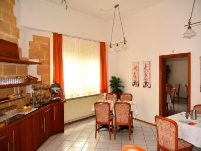 Apartment Apartment in Oberhausen near Scenic Lake - Features photo 11