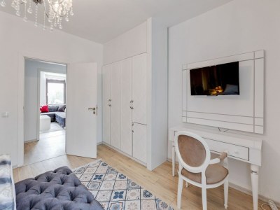 Apartment Apartment in Oberhausen near Scenic Lake - Features photo 12