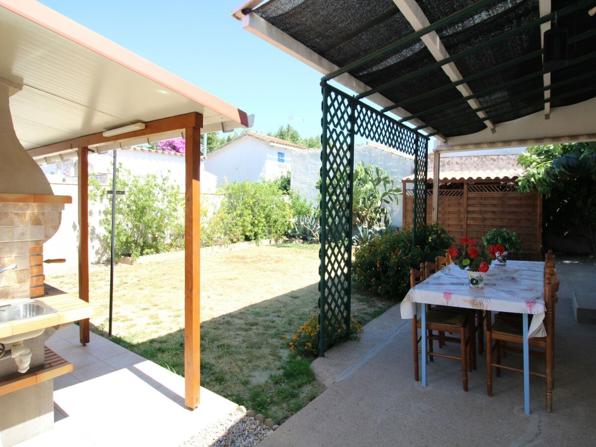 Villa House in Empuriabrava near the Beach - Outdoor photo 4