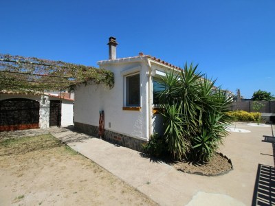Villa House in Empuriabrava near the Beach - Outdoor photo 7