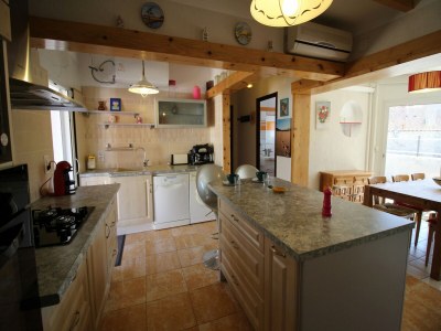 Villa House in Empuriabrava near the Beach - Features photo 9