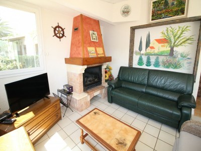 Villa House in Empuriabrava near the Beach - Features photo 19