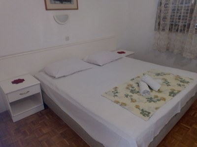 Apartment Two bedroom apartment with terrace Ivan Dolac, Hvar A-18269-b - Outdoor photo 9