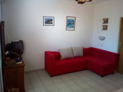 Apartment Two bedroom apartment with terrace Ivan Dolac, Hvar A-18269-d - Outdoor photo 7