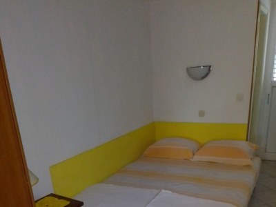 Apartment Two bedroom apartment with terrace Ivan Dolac, Hvar A-18269-d - Outdoor photo 11