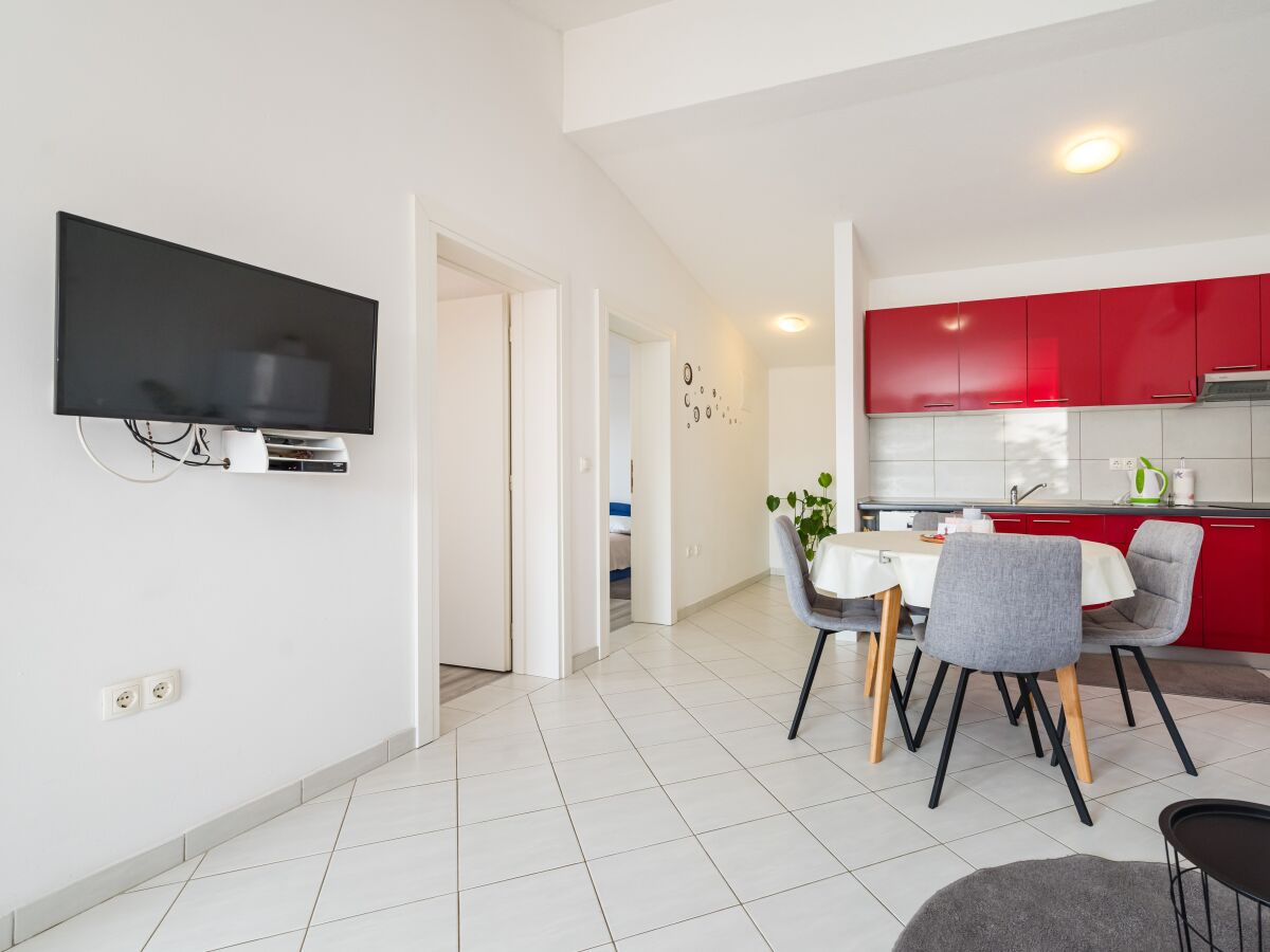 Apartment Two bedroom apartment with terrace Nin, Zadar A-23493-a - Outdoor photo 4