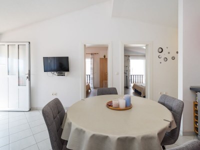 Apartment Two bedroom apartment with terrace Nin, Zadar A-23493-a - Outdoor photo 6