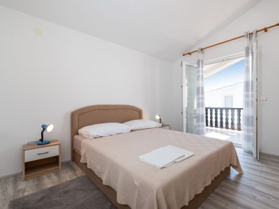 Apartment Two bedroom apartment with terrace Nin, Zadar A-23493-a - Outdoor photo 12