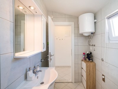 Apartment Two bedroom apartment with terrace Nin, Zadar A-23493-a - Outdoor photo 15