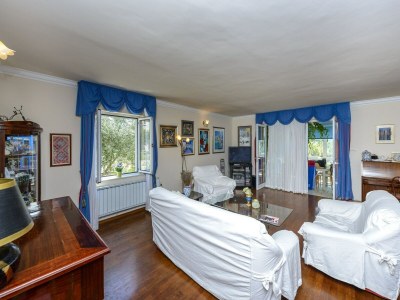 Villa Villa Piano - Four Bedroom Villa with Terrace and Swimming Pool - Features photo 9