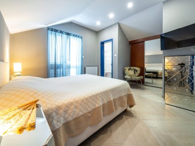 Villa Villa Piano - Four Bedroom Villa with Terrace and Swimming Pool - Features photo 34