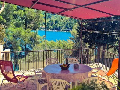 Apartment Seafront Apartment Dana - Two Bedroom Apartment with Terrace and Sea View in Korčula - Apartment