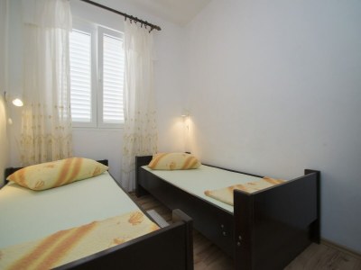 Apartment Seafront Apartment Dana - Two Bedroom Apartment with Terrace and Sea View - Features photo 8