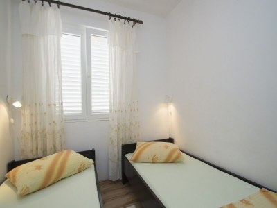 Apartment Seafront Apartment Dana - Two Bedroom Apartment with Terrace and Sea View - Features photo 27