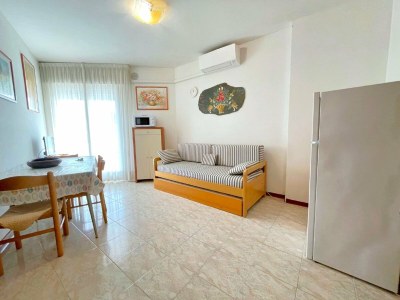 Apartment 5-Person Stay by the Beach - Features photo 12