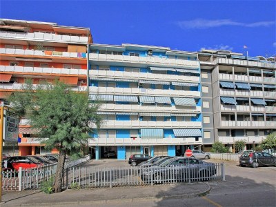 Apartment Holiday Home in Caorle near Beach - Outdoor photo 5