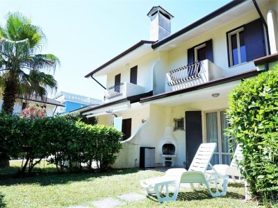 Villa Villa in Caorle nahe Spiaggia Tartaruga - Outdoor photo 7