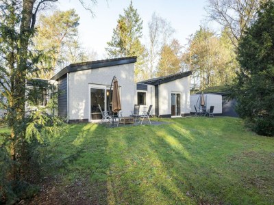 Holiday park Beautiful bungalow at the Kootwijkerzand. - Outdoor photo 2