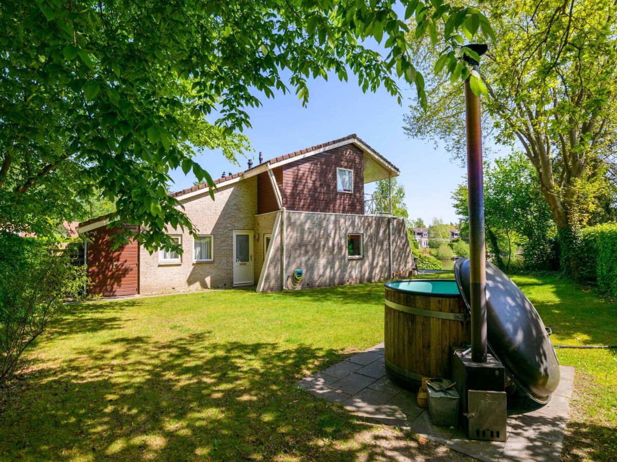 Holiday park Semi-detached bungalow Wellness 8