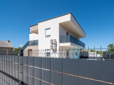 Apartment Two bedroom apartment with terrace and sea view Vir - Lozice, Vir A-24328-b - Outdoor photo 2