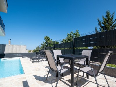 Apartment Two bedroom apartment with terrace and sea view Vir - Lozice, Vir A-24328-b - Outdoor photo 7