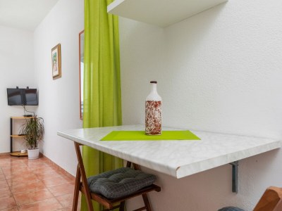 Apartment Studio flat near beach Drašnice, Makarska AS-24869-b - Outdoor photo 11