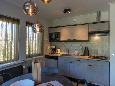 Bungalow Island Getaway w/ Spa Bath - Features photo 24