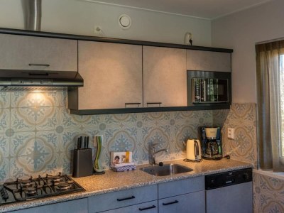 Bungalow Island Getaway w/ Spa Bath - Features photo 25