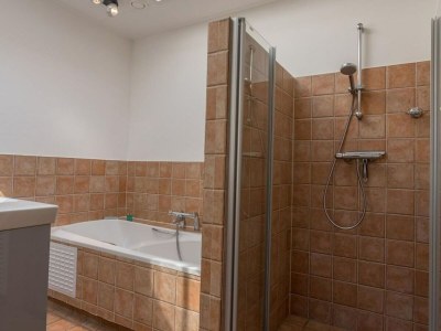 Bungalow Island Getaway w/ Spa Bath - Features photo 32