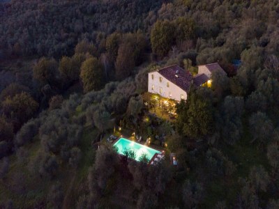 Villa Villa in Tuscany with Infinity Pool and Views in San Concordio di Moriano - Villa