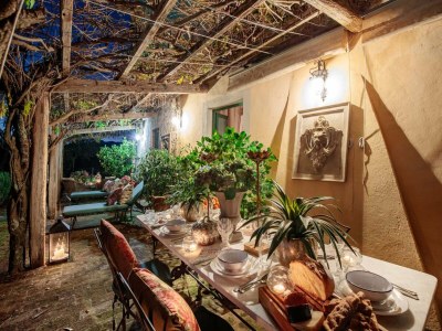 Villa Villa in Tuscany with Infinity Pool and Views - Outdoor photo 18