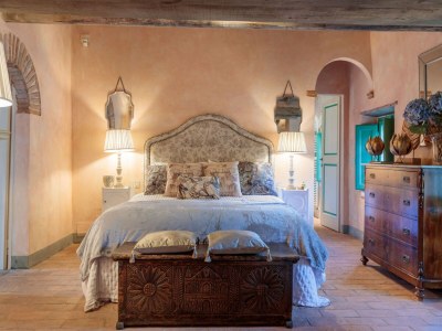 Villa Villa in Tuscany with Infinity Pool and Views - Features photo 66