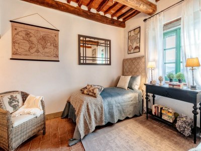 Villa Villa in Tuscany with Infinity Pool and Views - Features photo 91