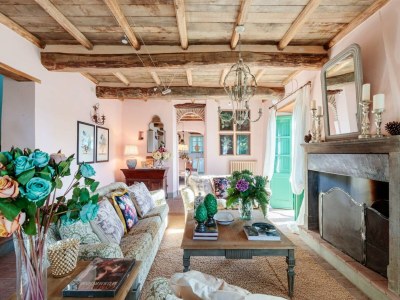 Villa Villa in Tuscany with Infinity Pool and Views - Features photo 106