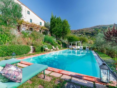 Villa Villa in Tuscany with Infinity Pool and Views - Outdoor photo 133