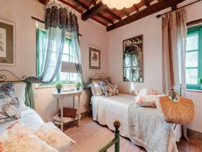 Villa Villa in Tuscany with Infinity Pool and Views - Outdoor photo 135