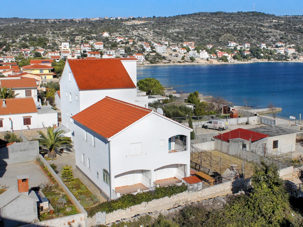 Apartment Two bedroom apartment near beach Sevid, Trogir A-4286-d - Outdoor photo 5