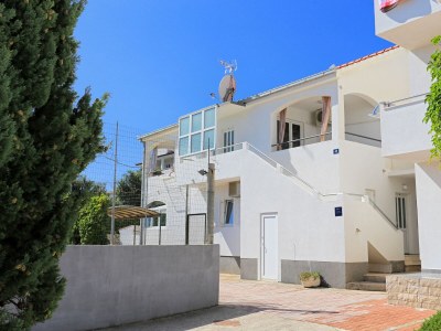 Apartment Two bedroom apartment near beach Sevid, Trogir A-4286-d - Outdoor photo 4