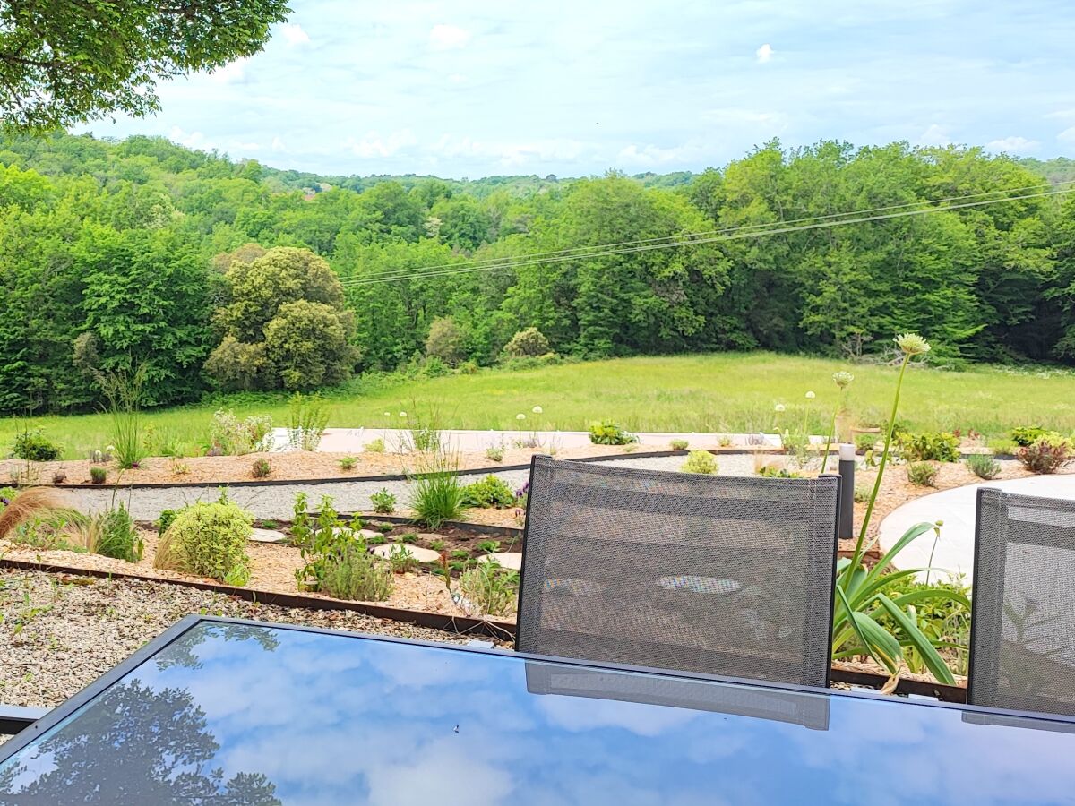 Holiday house Chaliniac : Maison en Pierre avec piscine chauffée - Outdoor photo 5