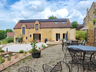 Holiday house Chaliniac : Maison en Pierre avec piscine chauffée - Outdoor photo 6
