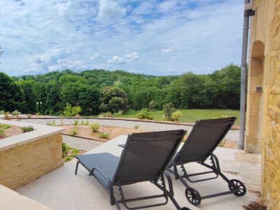 Holiday house Chaliniac : Maison en Pierre avec piscine chauffée - Outdoor photo 7