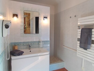 Holiday house Chaliniac : Maison en Pierre avec piscine chauffée - Features photo 13