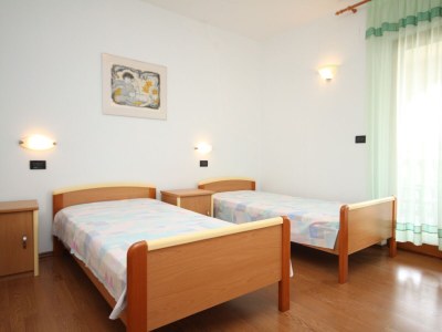 Apartment Two bedroom apartment with terrace and sea view Pag A-6535-a - Outdoor photo 23