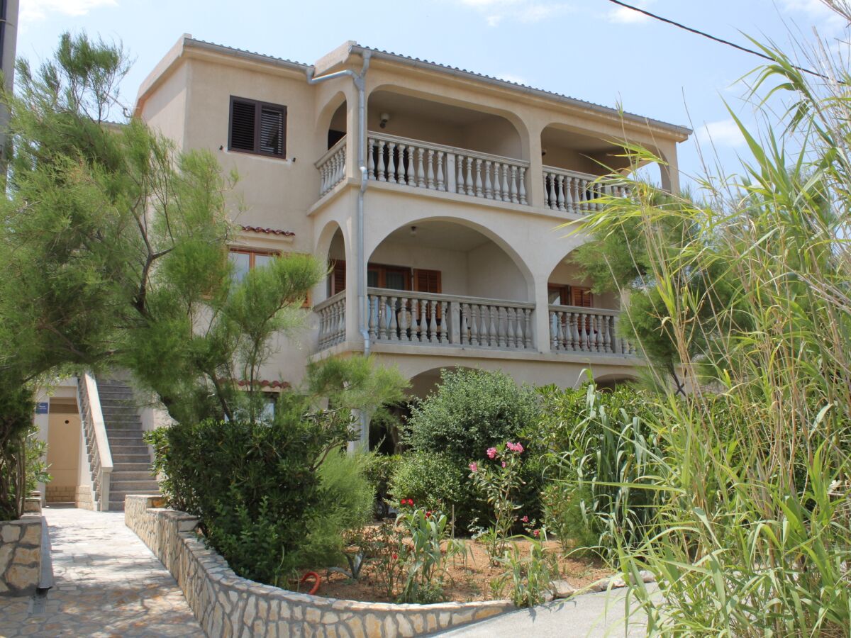 Apartment Two bedroom apartment with terrace Pag A-6535-d - Outdoor photo 3