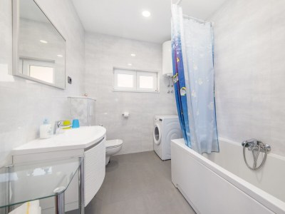 Apartment Three bedroom apartment near beach Podgora, Makarska A-6789-a - Outdoor photo 16