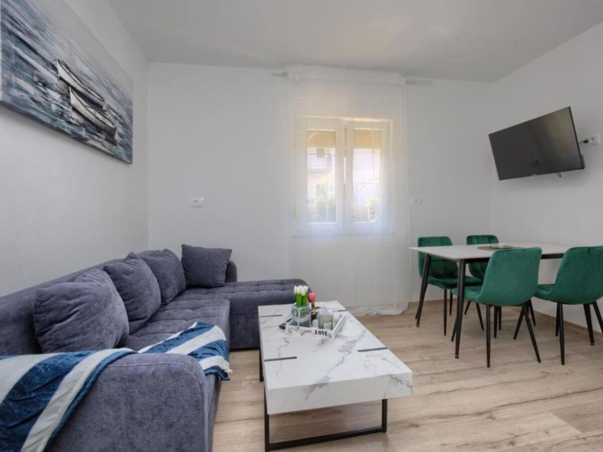 Apartment Two Bedroom Apartment With Terrace (A2)