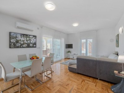 Apartment Two Bedroom Apartment With Terrace And Sea View (Adriatica) - Outdoor photo 9