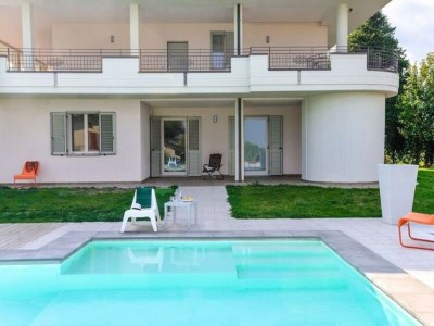 Villa Geräumige Villa mit Pool - Outdoor photo 3