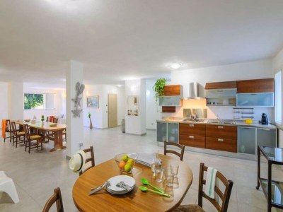 Villa Geräumige Villa mit Pool - Features photo 25