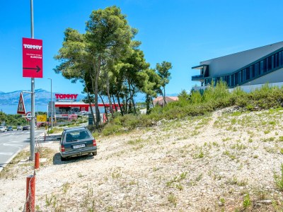 Apartment Two bedroom apartment with terrace Supetar, Brač A-5670-d - Outdoor photo 15